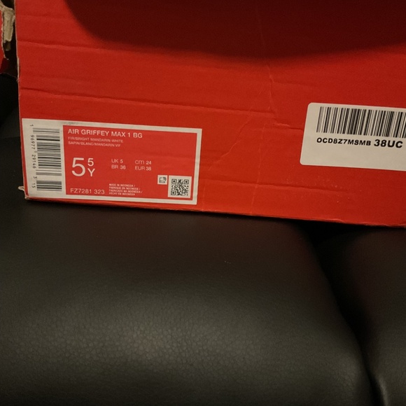 Nike Air Griffey Max 1 Sneaker Miami Hurricanes, Size 5.5y , GS FZ7281-323 - Picture 6 of 6